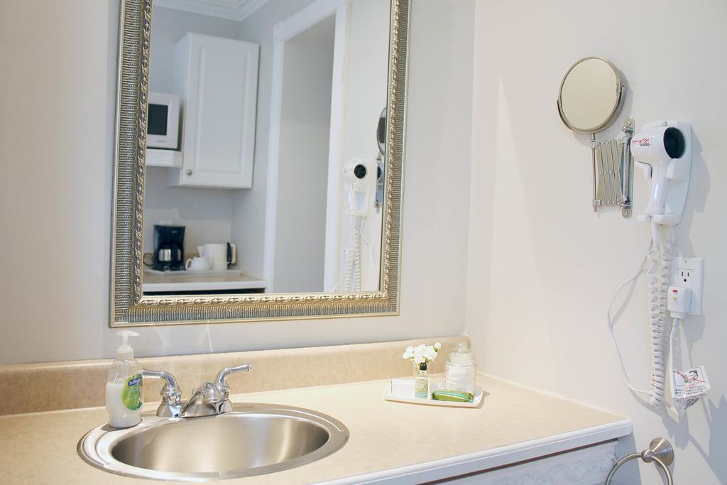 Green Acres Inn Kingston Bagian luar foto
